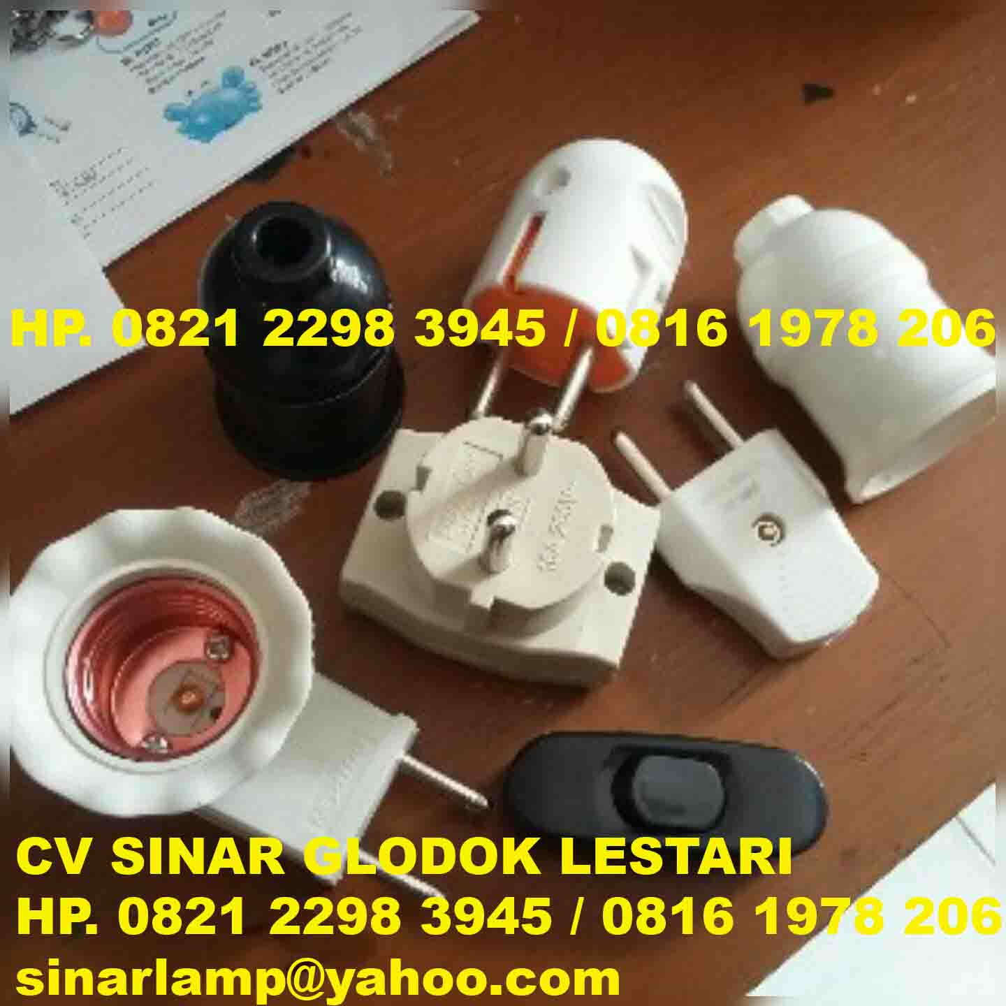 Fitting Colok E27 dan Fitting Lampu dan Stop Kontak Listrik